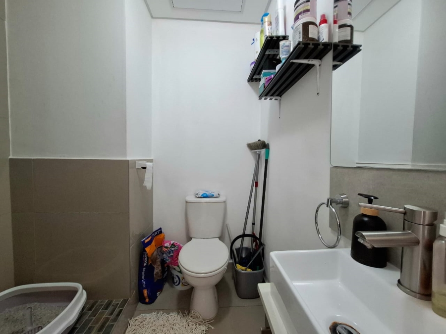 1 Bedroom Property for Sale in Edgemead Western Cape